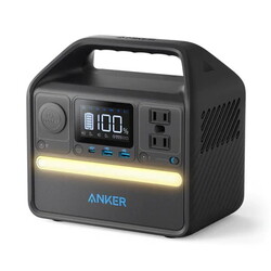 L'alimentatore Anker 521, fornito da Anker