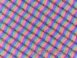 La sovrapposizione opaca è leggermente più granulosa rispetto all'alternativa lucida