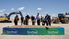 Bill Gates alla cerimonia di inaugurazione di TerraPower del reattore Natrium raffreddato a sodio a Kemmerer, Wyoming. (Fonte: blog di Bill Gates)