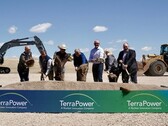 Bill Gates alla cerimonia di inaugurazione di TerraPower del reattore Natrium raffreddato a sodio a Kemmerer, Wyoming. (Fonte: blog di Bill Gates)