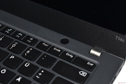 Lenovo ThinkPad T14s G2: lettore di impronte digitali integrato nel pulsante di accensione