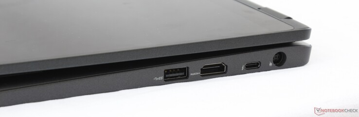 A sinistra: USB 3.1 Gen 1 Type-A, HDMI 1.4, Thunderbolt 3 (opzionale), alimentazione AC