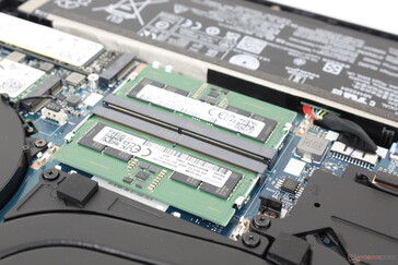 Slot 2x SODIMM accessibili