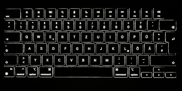Questa tastiera piacerà a chi preferisce lavorare di notte (Fonte: Notebookcheck - modifica)