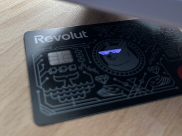 L'illuminazione a LED si attiva tramite la scansione NFC effettuata con uno smartphone