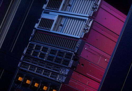 Primo piano del server AI di Lenovo