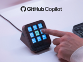 Il nuovo MX Keypad di Logitech, al prezzo di 99,99 dollari, con nove tasti LCD personalizzabili