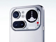 Il Nothing Phone (4a) Pro ha un retro in alluminio.