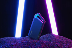 Lexar lancia l'SSD SL660 Blaze USB-C con LED RGB a 120 dollari, perché lo 