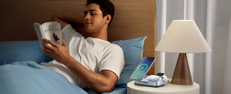 Il nuovo caricatore magnetico senza fili MagFlow 3-in-1 di Ugreen. (Fonte: Ugreen)