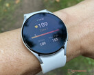 La serie Galaxy Watch4 può ora ricevere il suo primo importante aggiornamento del sistema operativo e il secondo significativo cambio di versione di One UI Watch. (Fonte: Notebookcheck)