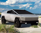 Cybertruck batte la sua stessa gamma con pneumatici all-terrain (immagine: Tesla Baltic)