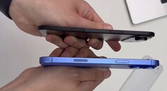Il &quot;17 Air&quot; (in alto) accanto ad un altro iPhone. (Fonte immagine: Majin Bu via X)