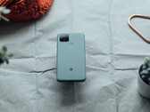 Il Pixel 5a è l'ultimo degli smartphone non-Tensor di Google a ricevere aggiornamenti software regolari, Pixel 5 nella foto. (Fonte: Jonas Elia)