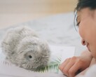 Secondo quanto riferito, il Moflin di Casio può esprimere 4 milioni di tratti di personalità e comportamenti diversi. (Fonte: Casio via YouTube)