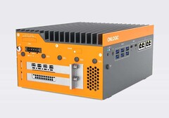 Molte porte e spazio per una GPU professionale SFF di livello desktop. (Fonte immagine: Onlogic)