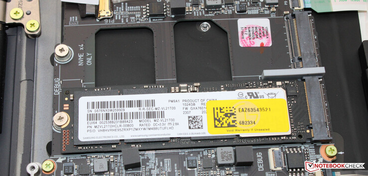 Il portatile può ospitare due unità SSD PCIe 4.