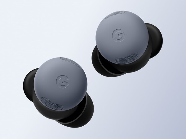 I Pixel Buds Pro 2 in Moonstone con una maglia antivento abbinata. (Fonte immagine: Google)