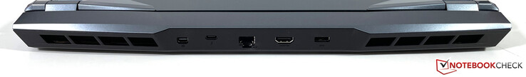 Indietro: Mini DisplayPort, USB-C (4.0 con Thunderbolt 4), Ethernet (2,5 Gb/s), HDMI 2.1, alimentazione