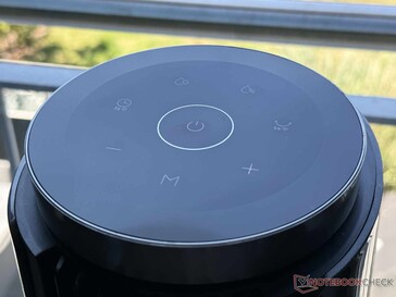 Toccare il pannello di controllo nella parte superiore del dispositivo