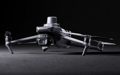 Il Mavic 3M contiene cinque fotocamere e diversi sensori avanzati. (Fonte: DJI)