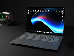 L'Asus Googlebook 14 pesa meno di 1 kg (2,2 libbre).