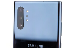 Note10+ con quattro fotocamere