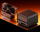 Aoostar WTR Max è ora disponibile con l'Intel Core i5 1235U. Nella foto: il NAS con una eGPU.