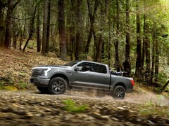 Gary Smith Ford in Florida ha deciso di applicare un enorme sovrapprezzo di 69.554 dollari per la Ford F-150 Lightning (Immagine: Ford)