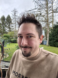 Selfie con la fotocamera frontale all'interno del display cover di Huawei Mate X6 (modalità foto)