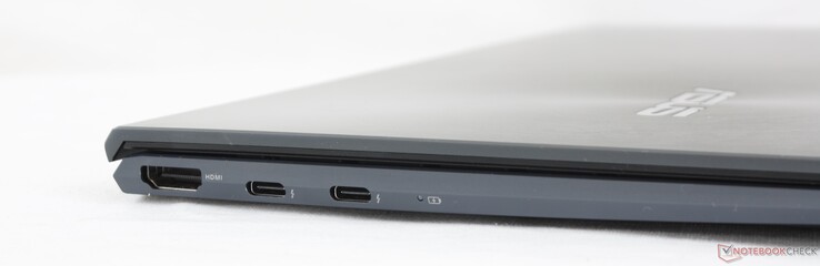 A sinistra: HDMI, 2x USB-C w/ Thunderbolt 4