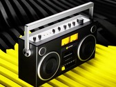 We Are Rewind riporta in auge il classico stereo portatile, completo di lettore di cassette. (Fonte: We Are Rewind)
