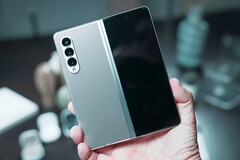 Secondo quanto riferito, Samsung raccoglie dati dagli acquirenti di pezzi di ricambio, anche attraverso negozi di terze parti. (Immagine: Onur Binay)