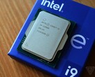 Il processore Alder Lake Intel Core i9-12900K ha stabilito record di benchmark impressionanti dopo essere stato overcloccato a 6,8 GHz (Immagine: Tom Warren/The Verge)