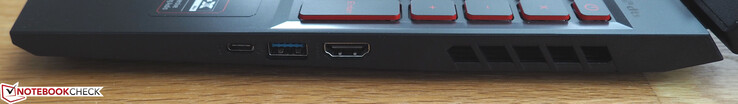 A destra: USB-C, USB-A, HDMI