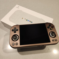 L'Anbernic RG477M è già nelle mani dei recensori. (Fonte: Cary Golomb)