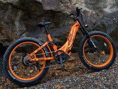 L&#039;e-bike Cyrusher Trax all-terrain ha un telaio a gradini. (Fonte: Cyrusher)