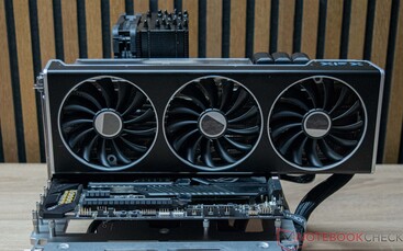 XFX Speedster MERC 310 Radeon RX 7900 XTX Black Edition durante le misurazioni del livello di rumore