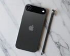 L'iPhone "17 Air". (Fonte immagine: zellzoi)