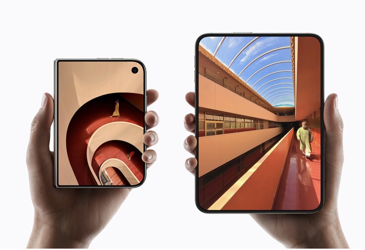 L’Apple iPhone Duo è dotato di un enorme schermo da 7,6 pollici quando è aperto.