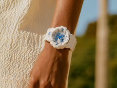 Gli orologi Casio G-Shock Hidden Glow, tra cui il modello GA-700HDS-7A (nella foto), sono stati rilasciati in Europa. (Fonte: Casio)