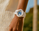Gli orologi Casio G-Shock Hidden Glow, tra cui il modello GA-700HDS-7A (nella foto), sono stati rilasciati in Europa. (Fonte: Casio)