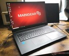 Maingear Vector Pro è ben 1,5 libbre più leggero del Razer Blade Pro e con prestazioni quasi identiche