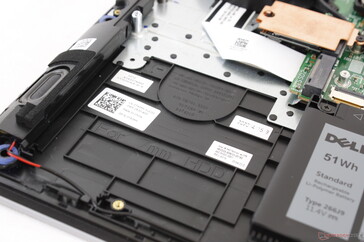 Spazio vuoto per un potenziale drive SATA III da 2,5 pollici. Curiosamente, tuttavia, non ci sono porte o cavi SATA