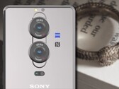 Un disegno e un video concettuale non ufficiale mostrano il Sony Xperia PRO I-II con doppio sensore da 1 pollice. (Fonte: Multi Tech Media/Unsplash - modificato)