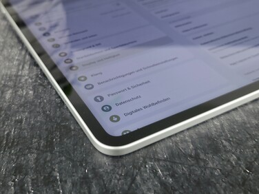 Oppo Pad 4 Pro in recensione. (Fonte: Marcus Herbrich/Notebookcheck)