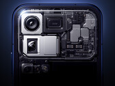 Gli smartphone Xiaomi 18 Pro saranno dotati di una fotocamera principale e di un teleobiettivo da 200 MP. Nell’immagine: una foto promozionale che mostra l’hardware interno della fotocamera.