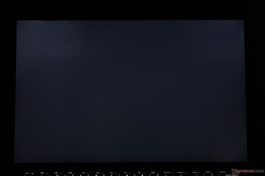 Leggera-moderata perdita di luce posteriore lungo gli angoli superiori