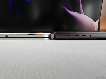iPad Pro 11 2025 M5 e Magic Keyboard (sinistra) vs. Apple MacBook Pro 14 (destra)