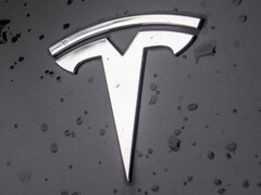 La funzione Autopilot di Tesla è oggetto di un'attenzione sempre maggiore.